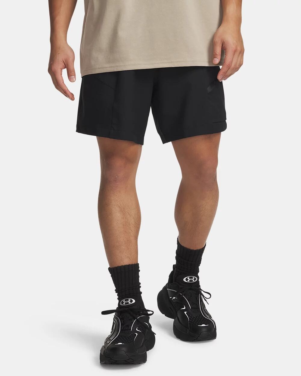 NWT Under Armour UA Unstoppable Woven Men's Shorts in Black size Medium